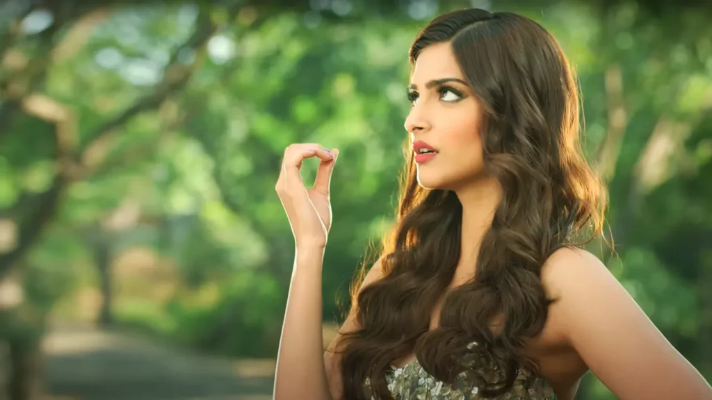 snickers ad featuring sonam kapoor