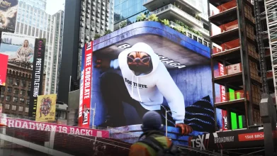 balenciaga 3d billboard