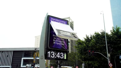 samsung z flip 4 outdoor ad